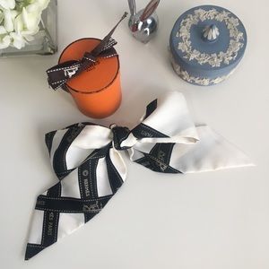 Hermés Twilly Ribbon Scarf, Off-White and Black